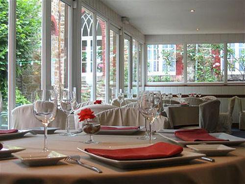Hotel-Restaurant De L'Abbaye Plancoët Restaurant foto